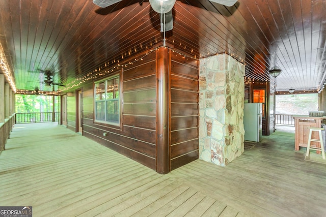 deck featuring ceiling fan