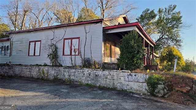 view of home's exterior