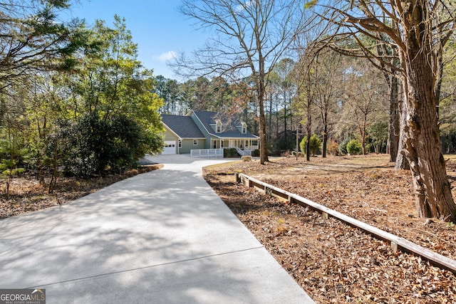 view of yard featuring a garage