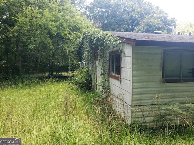 view of home's exterior