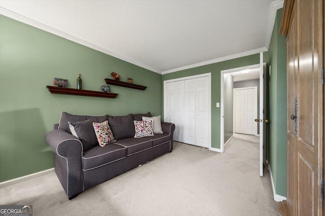 living room with light carpet and crown molding