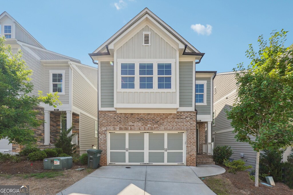 craftsman inspired home featuring a garage