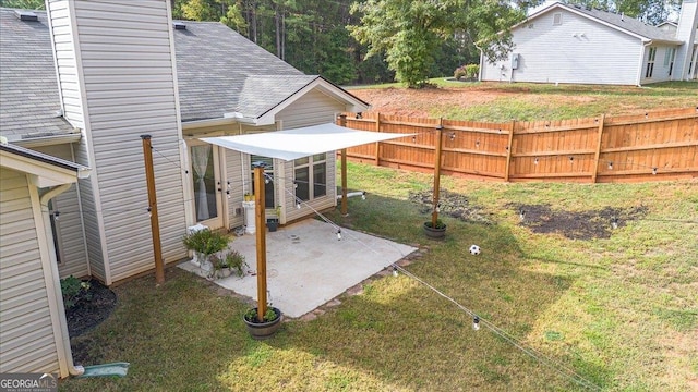 view of yard with a patio area