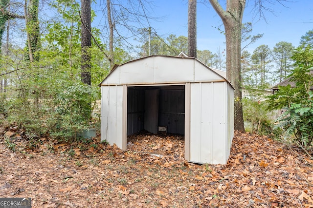 view of outbuilding