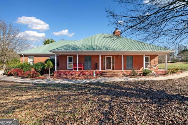 view of front of home featuring covered porch