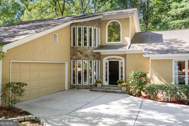 view of front of house featuring a garage