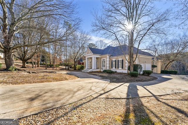 view of front of house featuring a garage