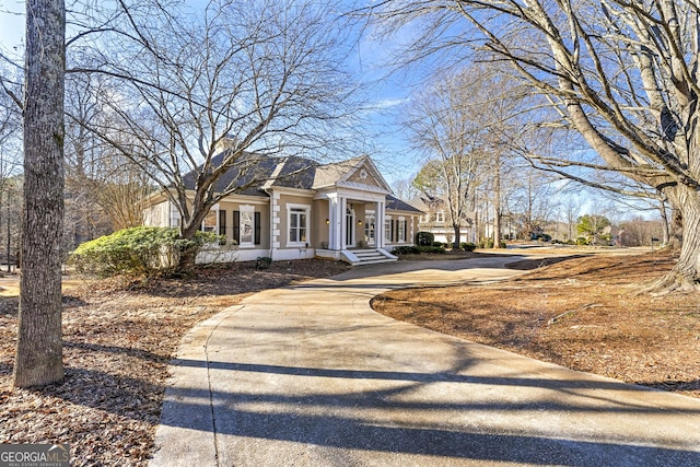 view of front of property