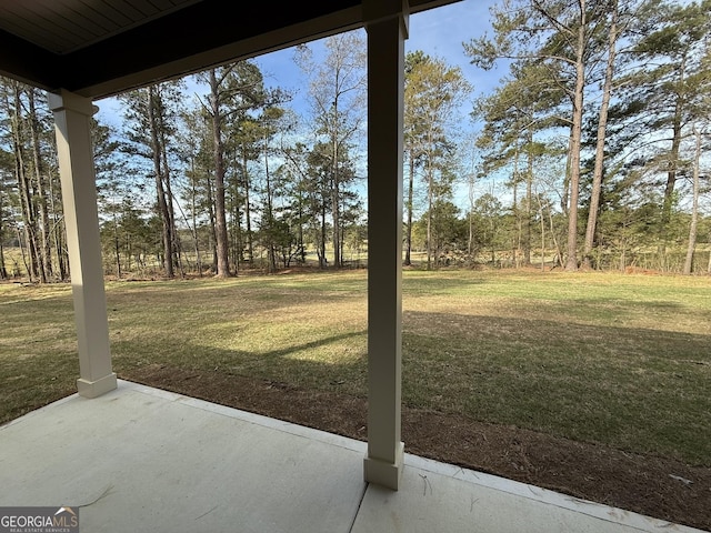 view of yard with a patio