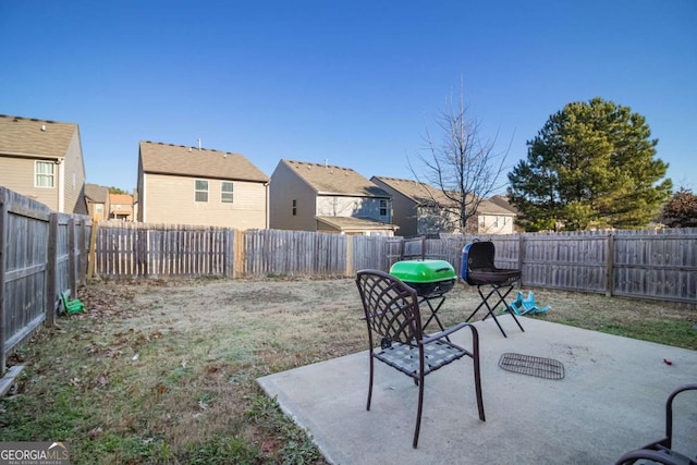 view of yard with a patio area