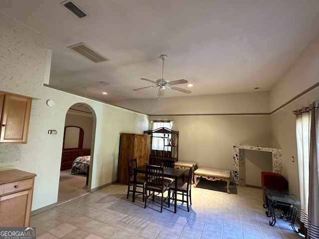 dining room with ceiling fan