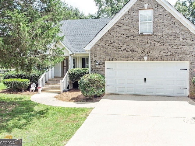 view of front of house with a garage