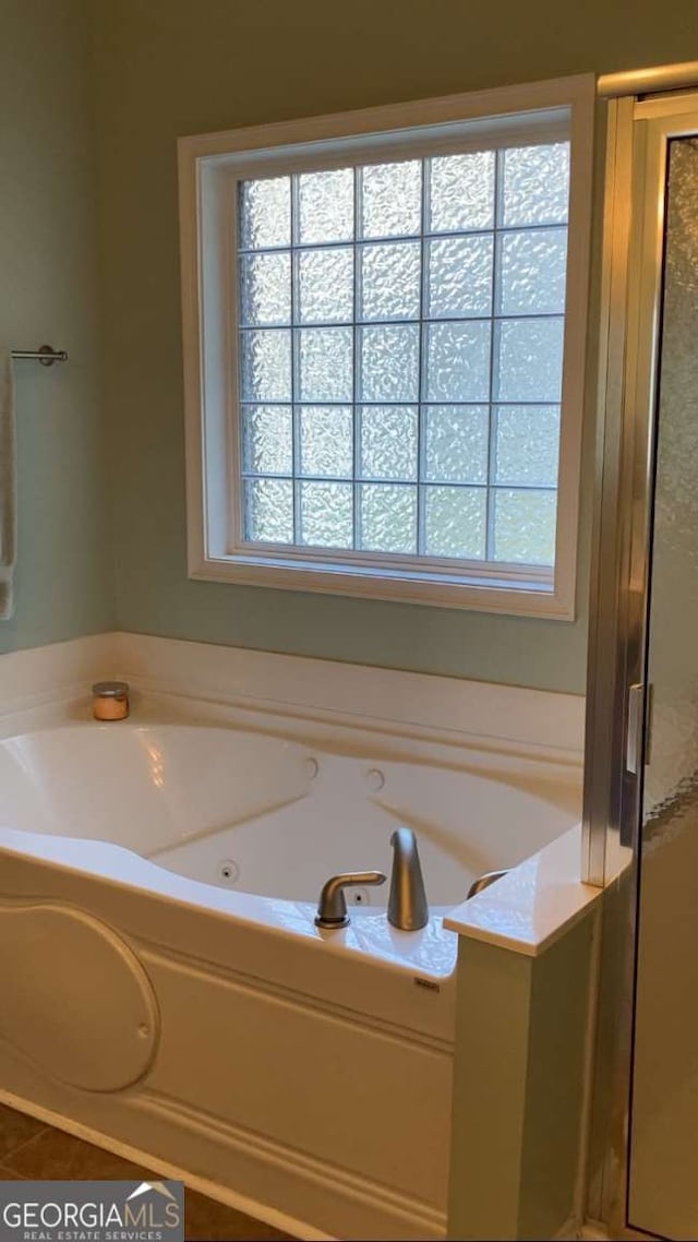 bathroom with a bathtub