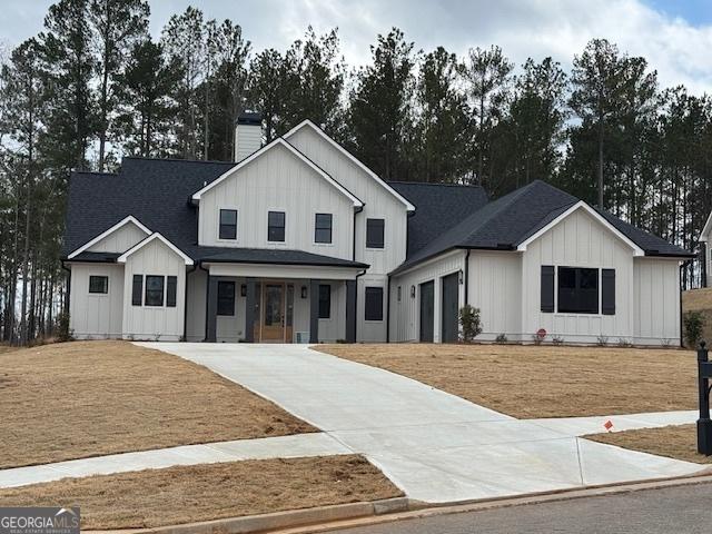 view of modern inspired farmhouse