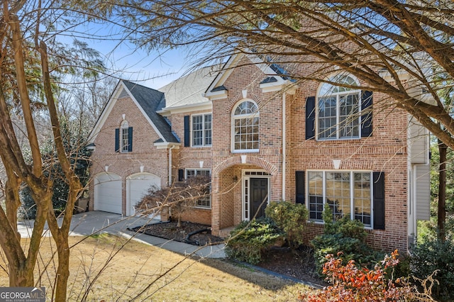 view of front facade featuring a garage