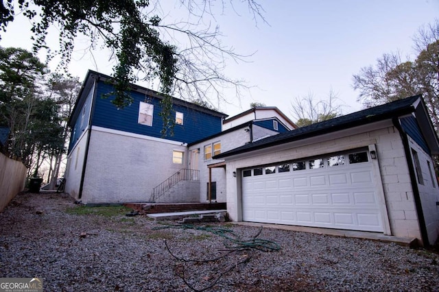 view of front facade featuring a garage