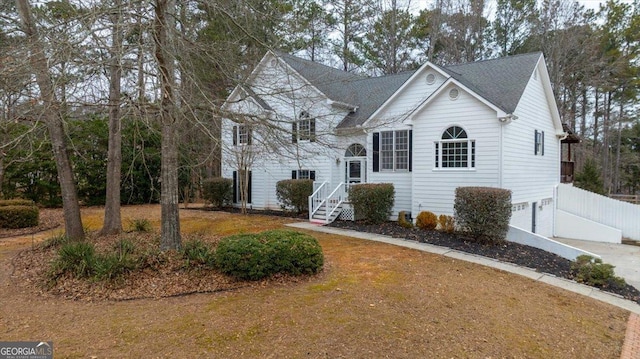 view of front facade featuring a garage