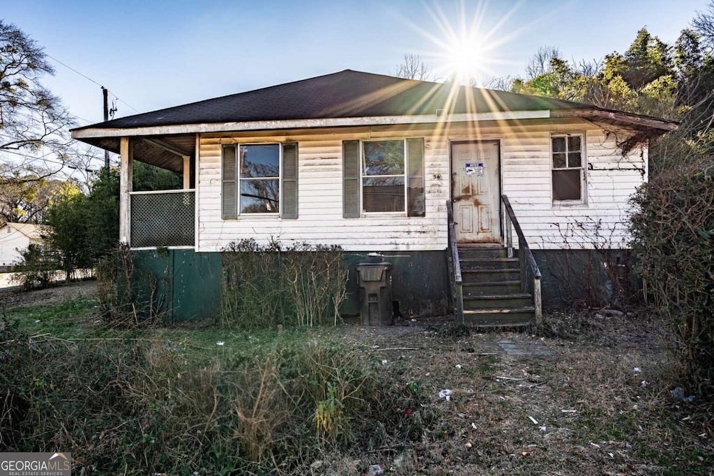 view of front of property