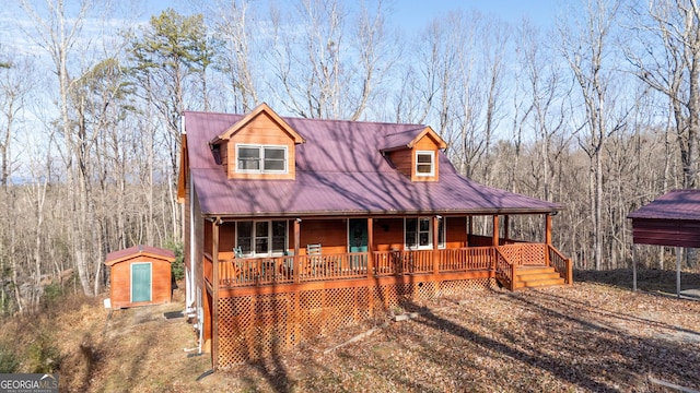 view of front of house featuring a shed