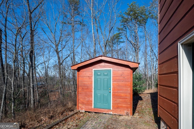 view of outdoor structure