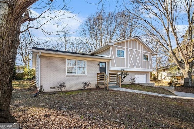 view of front of home featuring a garage