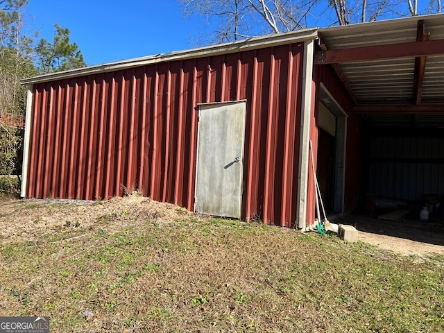 view of outdoor structure