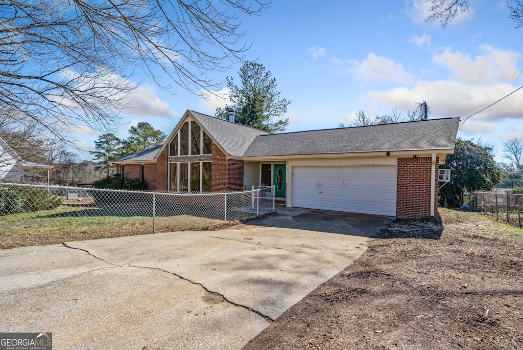 view of front facade with a garage