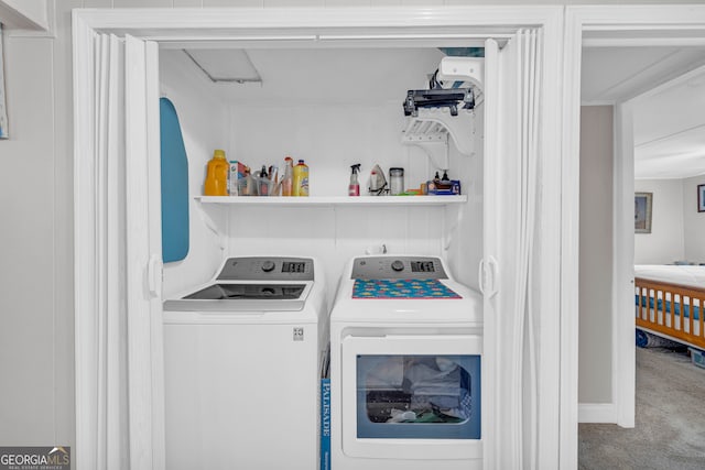 washroom featuring carpet and independent washer and dryer