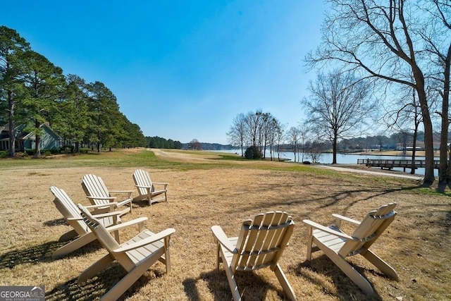 view of yard featuring a water view