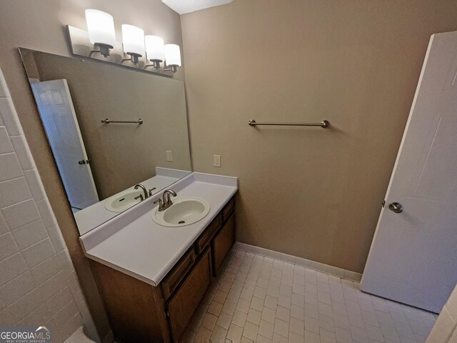 unfurnished bedroom featuring multiple windows, carpet floors, ceiling fan, and crown molding
