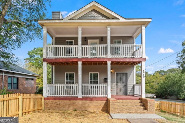 view of front of property featuring a porch