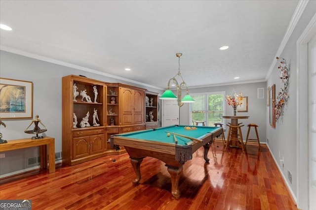 recreation room featuring crown molding, light hardwood / wood-style flooring, and pool table