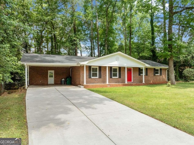 single story home featuring a front yard and a carport