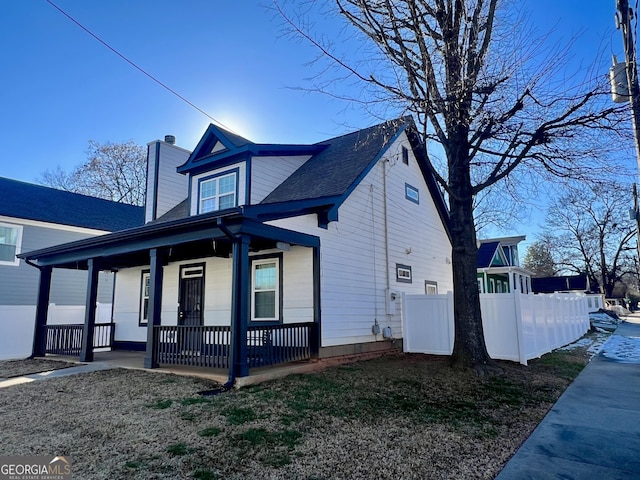 view of front facade featuring covered porch