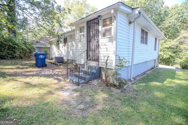 exterior space featuring a yard