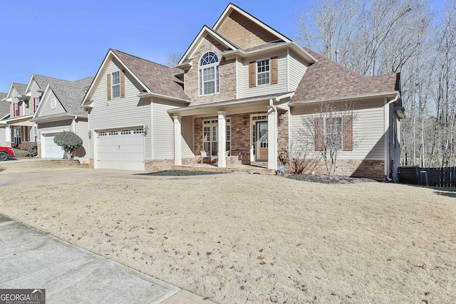 view of front property featuring a garage