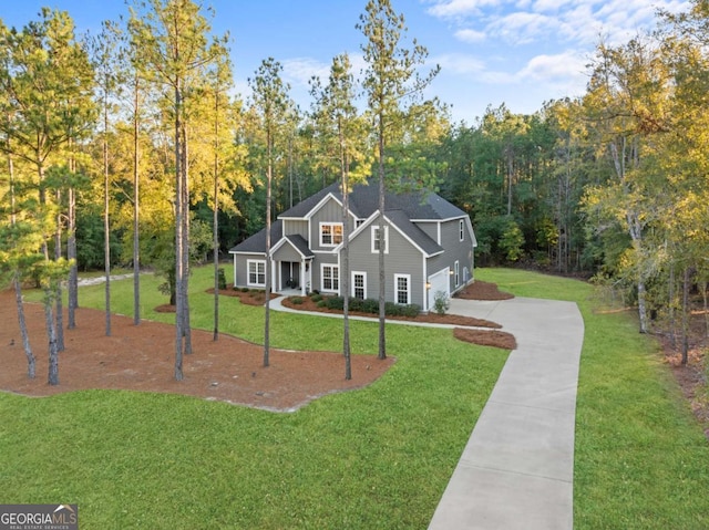 view of front of house with a front yard