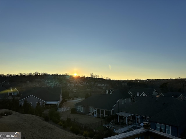 view of aerial view at dusk