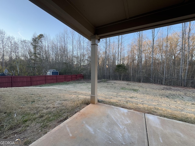 view of yard with a patio