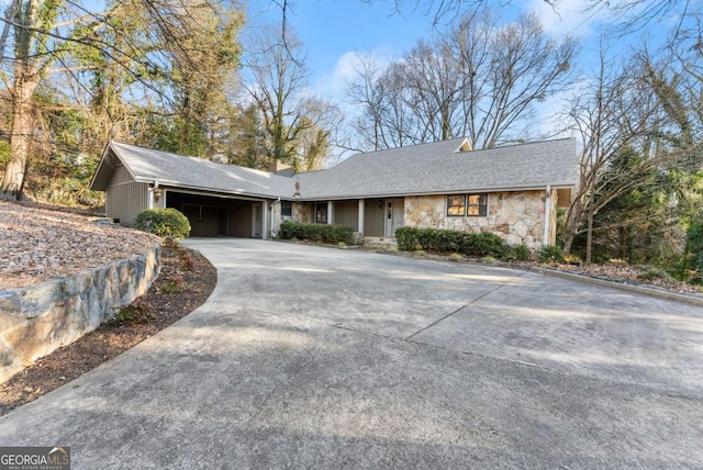 single story home featuring a garage