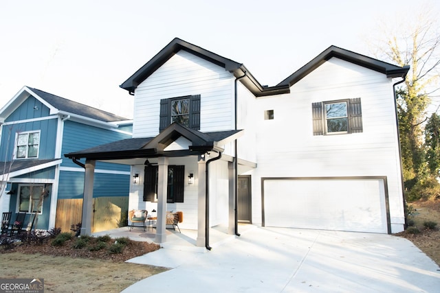 view of front facade featuring a garage