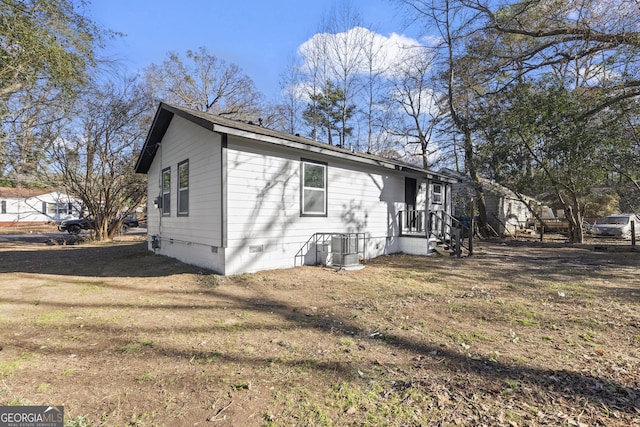 exterior space with a front yard