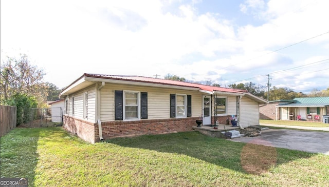 view of front of home with a front yard