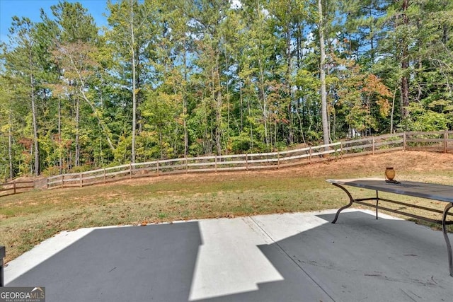 view of yard with a patio