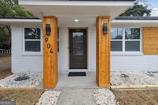 view of property entrance