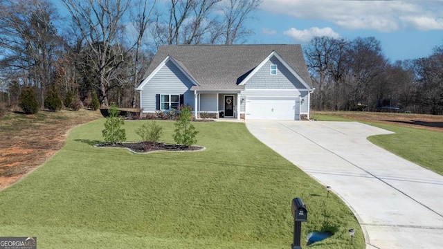 view of front of house featuring a front yard