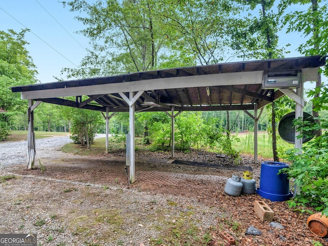 view of yard featuring a carport