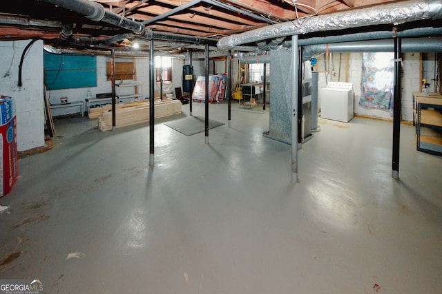 basement with washer / clothes dryer