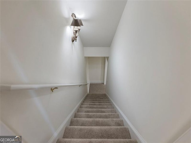 2750 Olde Towne Pkwy, Duluth, GA 30097 - staircase featuring baseboards