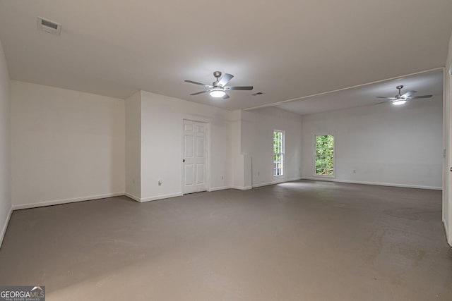 spare room with ceiling fan